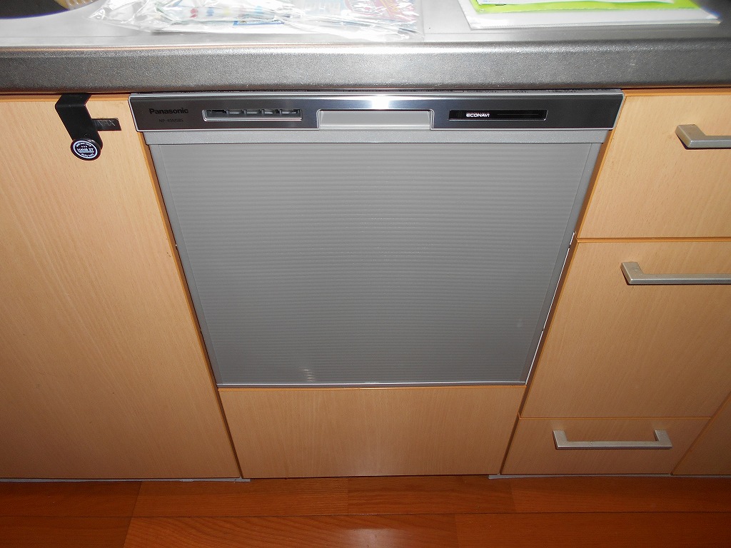 Panasonic製食器洗い乾燥機 NP-45MS8S