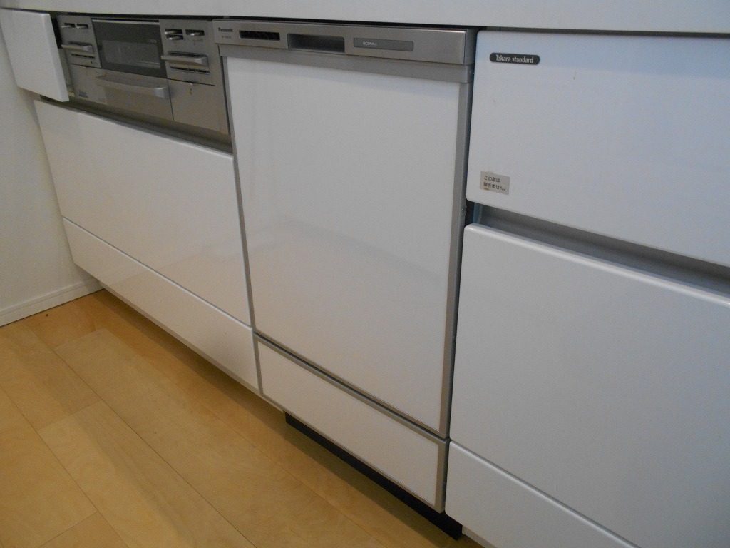 Panasonic製食器洗い乾燥機 NP-45MD8S