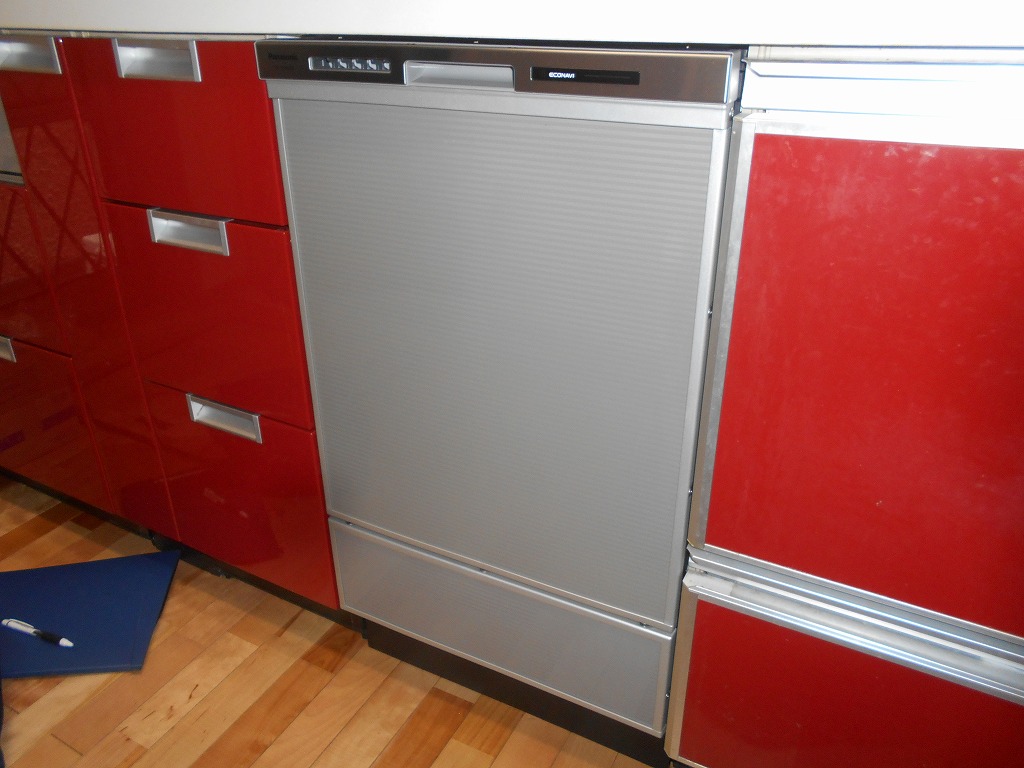 Panasonic製食器洗い乾燥機 NP-45MD8S
