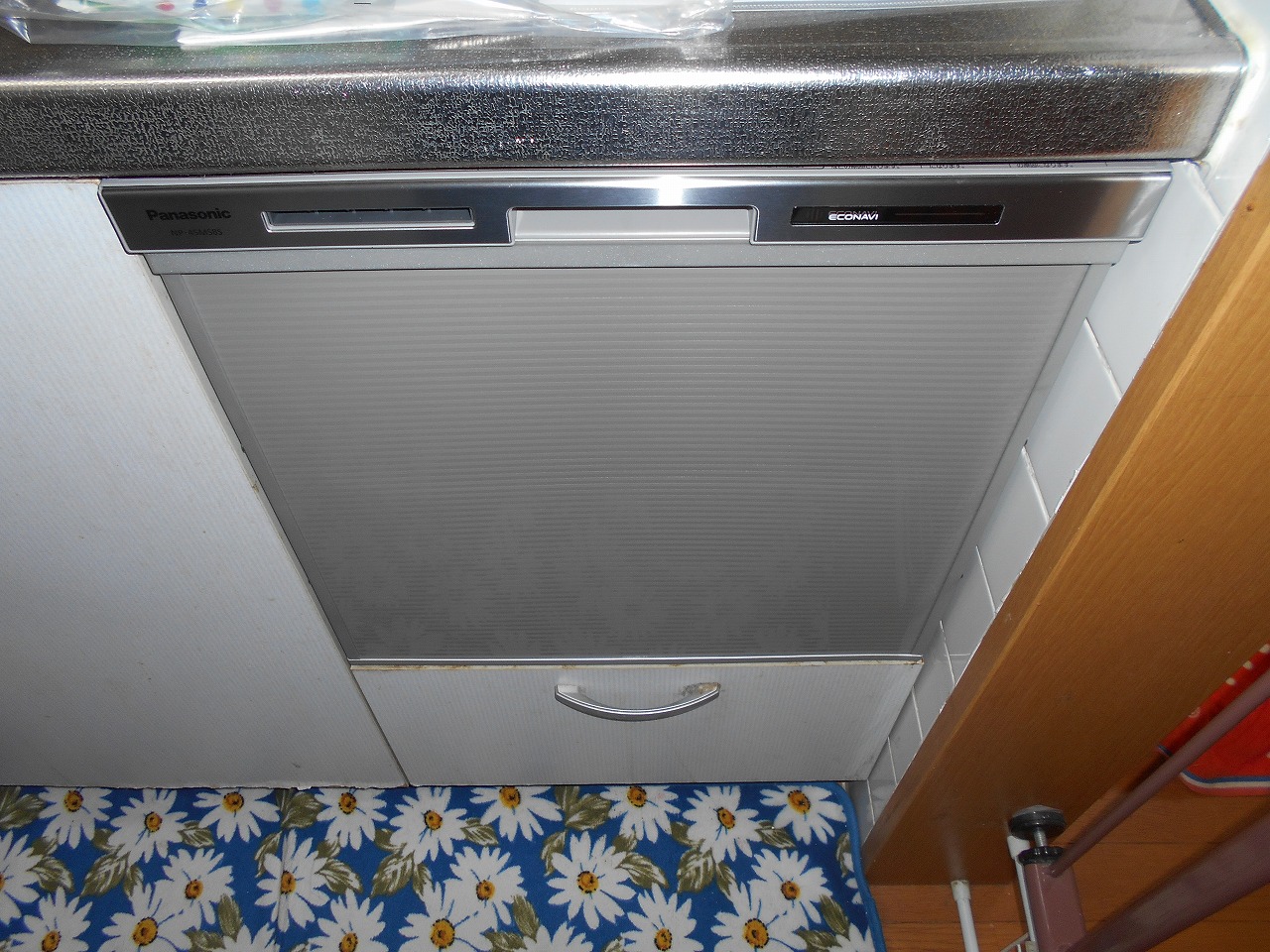 Panasonic製食器洗い乾燥機 NP-45MS8S