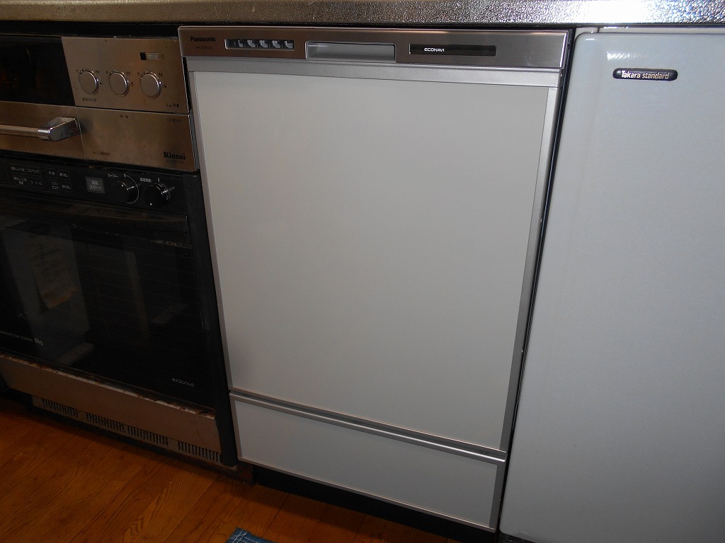 Panasonic製食器洗い乾燥機 NP-45MD8S