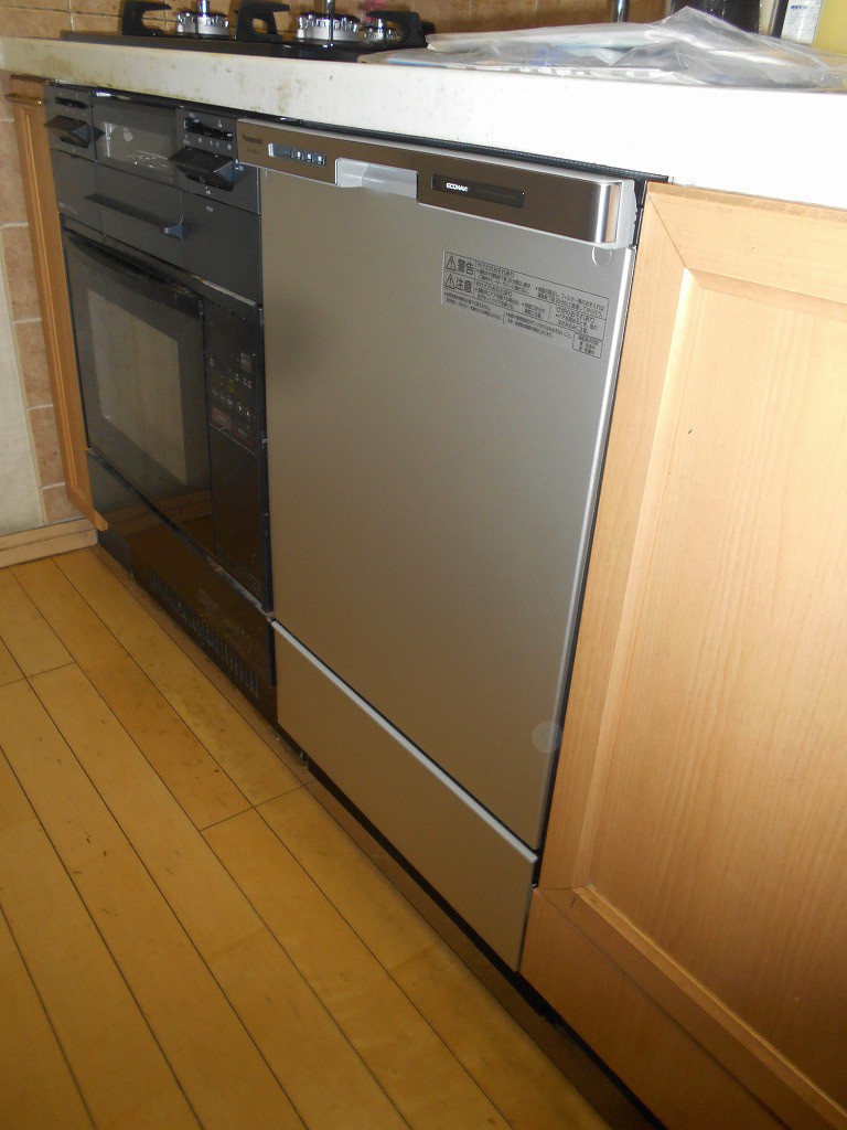 Panasonic製食器洗い乾燥機　NP-45MC6T