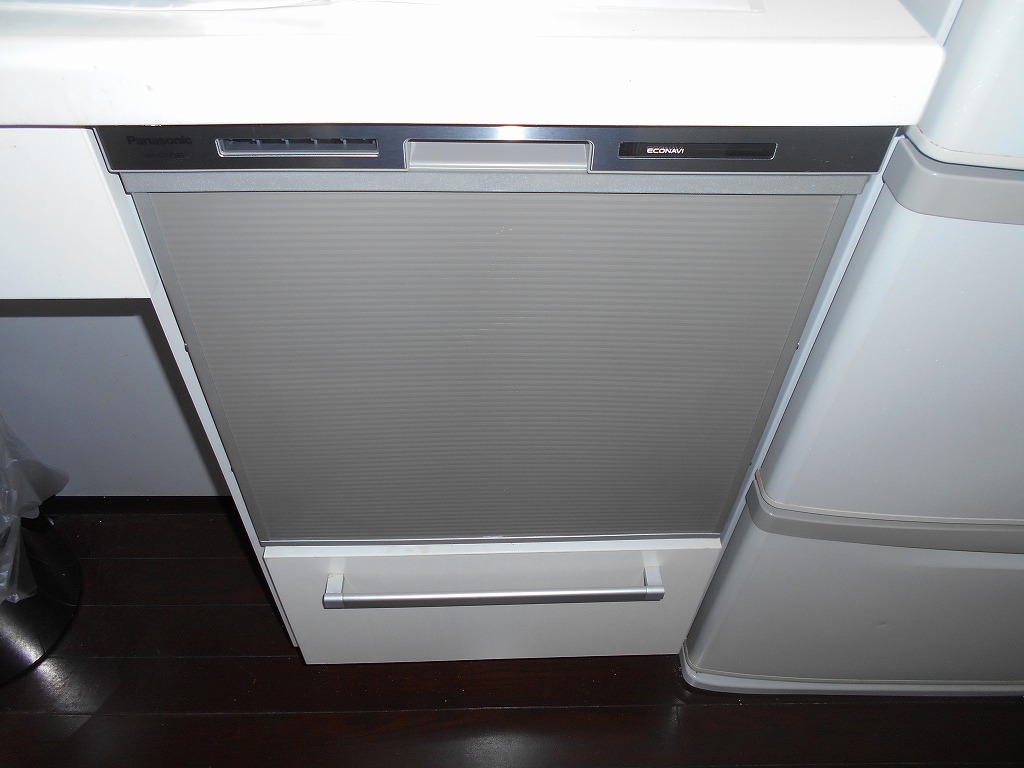 Panasonic製食器洗い乾燥機 NP-45MS8S