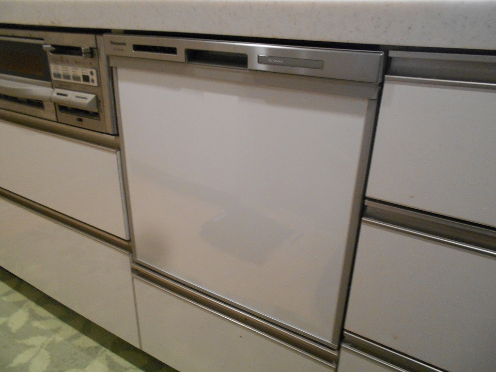 Panasonic製食器洗い乾燥機 NP-45MS8S