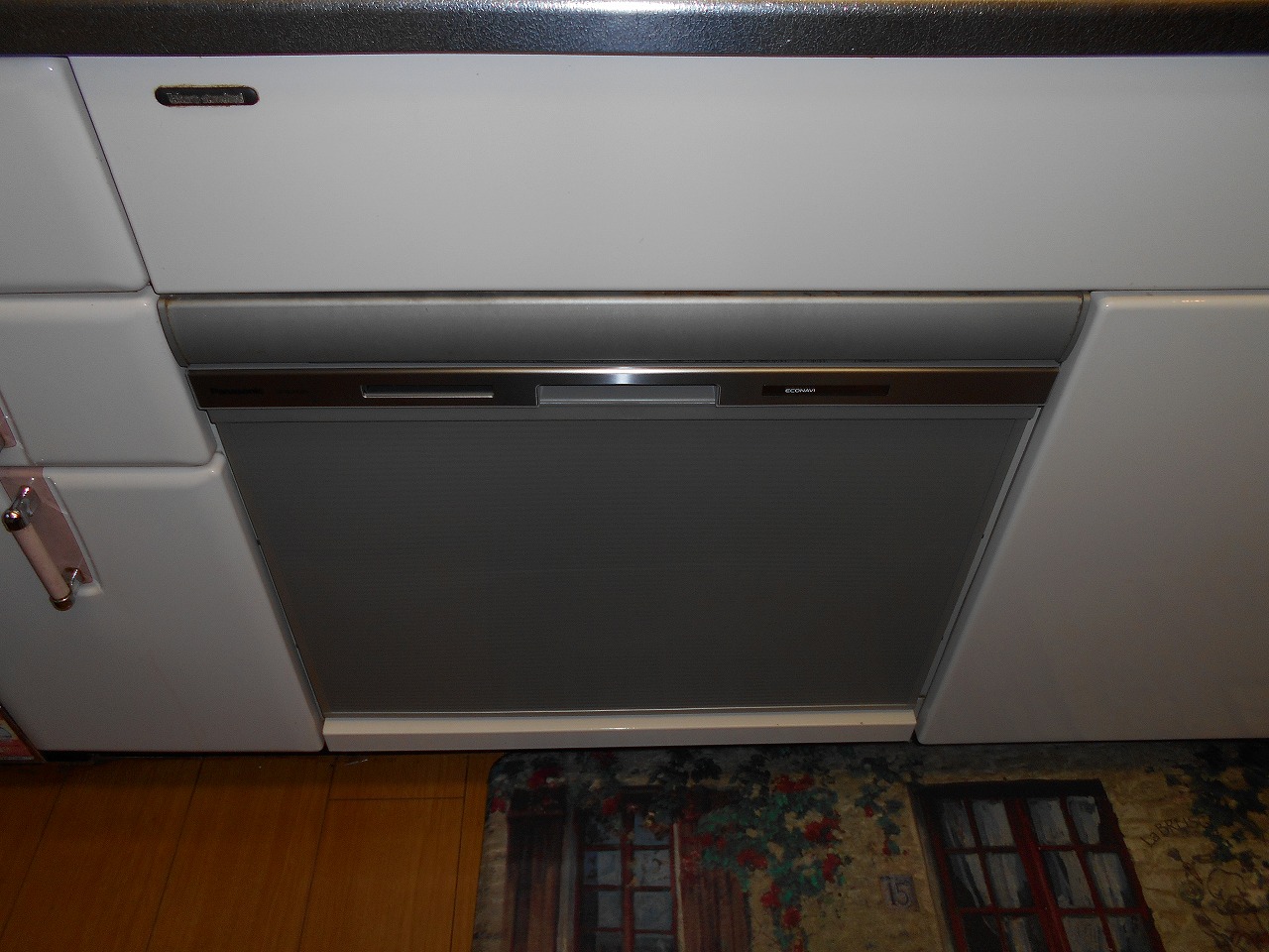 Panasonic製食器洗い乾燥機 NP-60MS8S