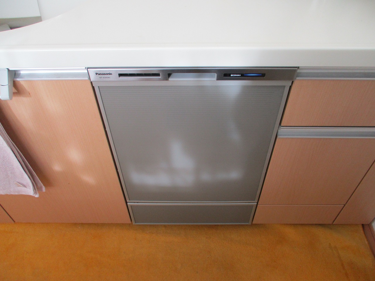 Panasonic製食器洗い乾燥機 NP-45MD8S