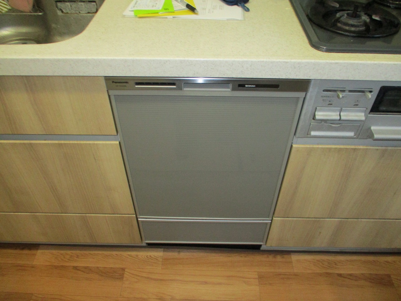 Panasonic製食器洗い乾燥機 NP-45MD8S
