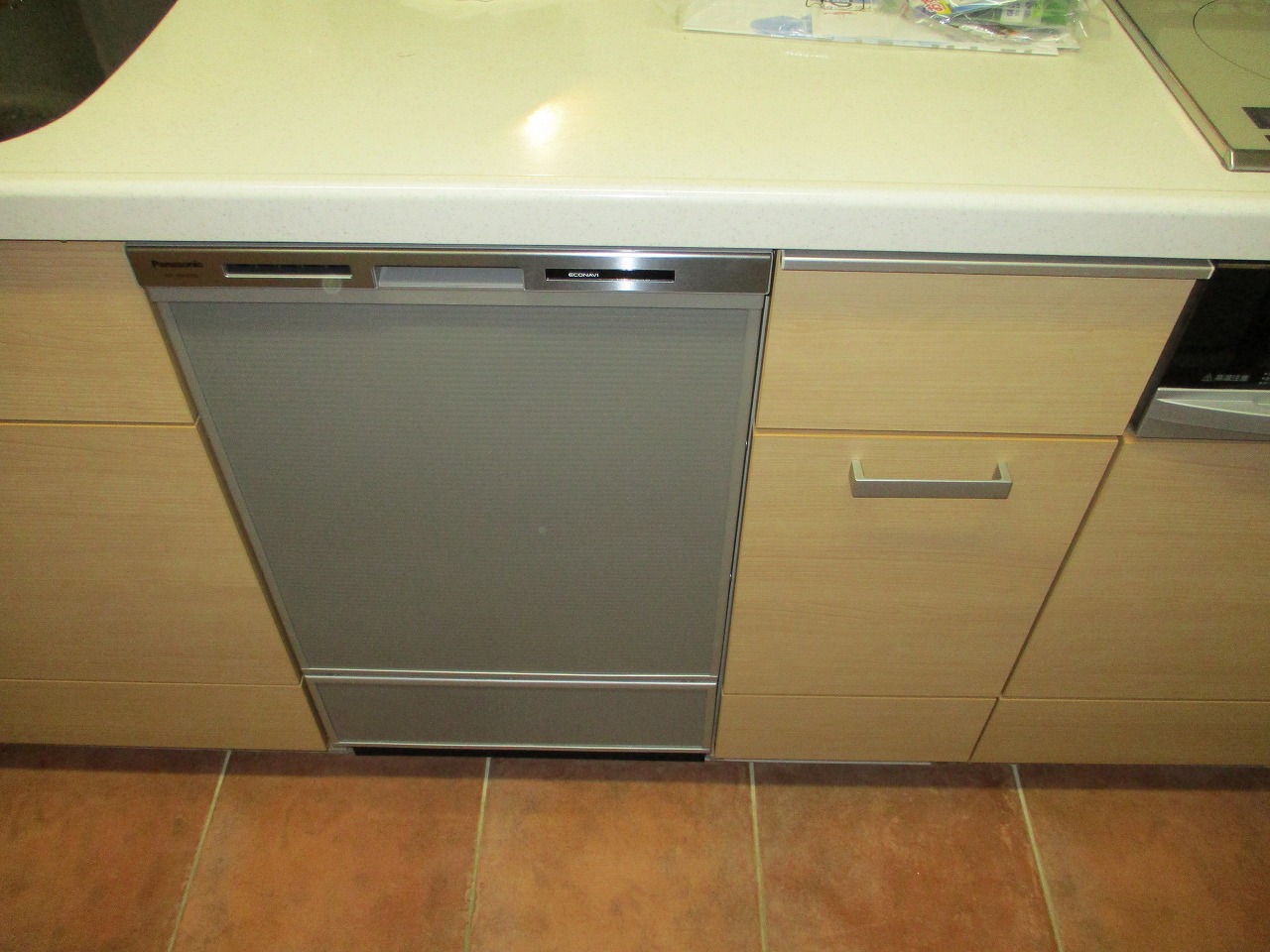Panasonic製食器洗い乾燥機 NP-45MD8S