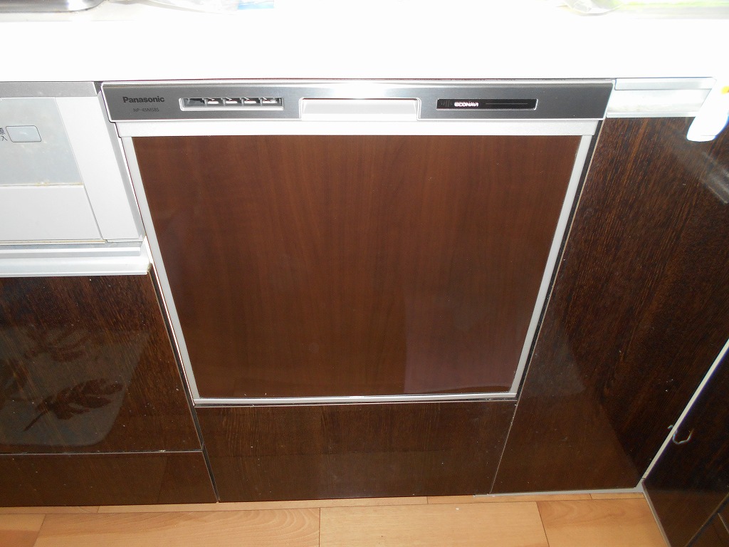 Panasonic製食器洗い乾燥機 NP-45MS8S