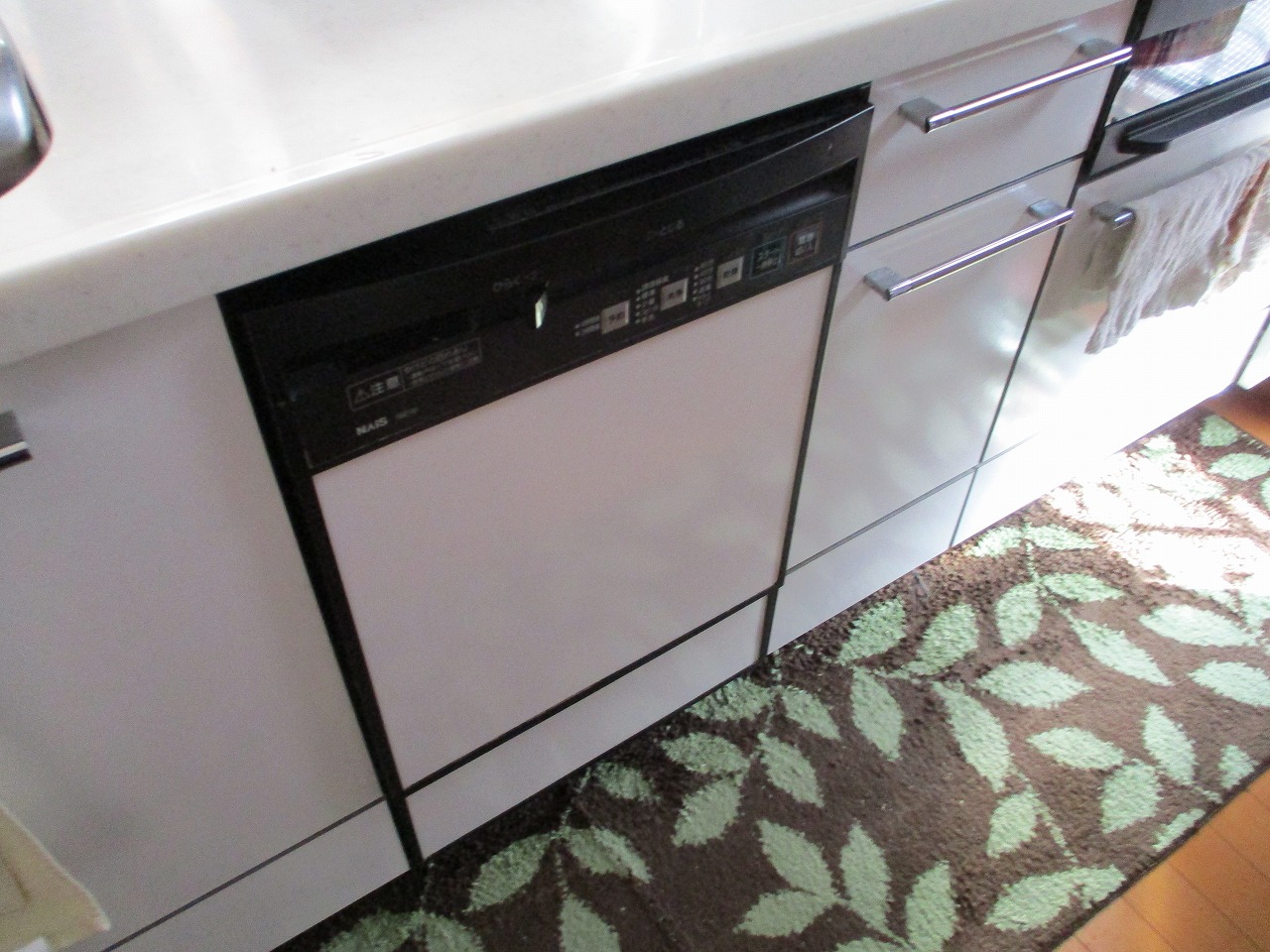 Panasonic製食器洗い乾燥機 NP-45MD8S