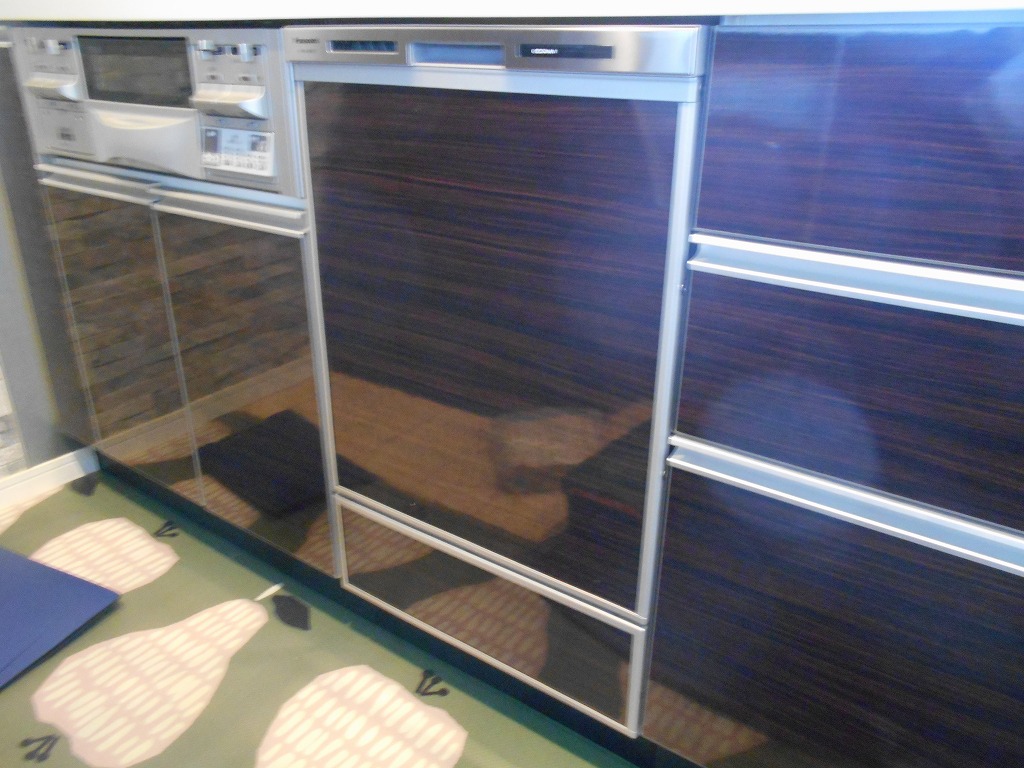 Panasonic製食器洗い乾燥機 NP-45MD8S