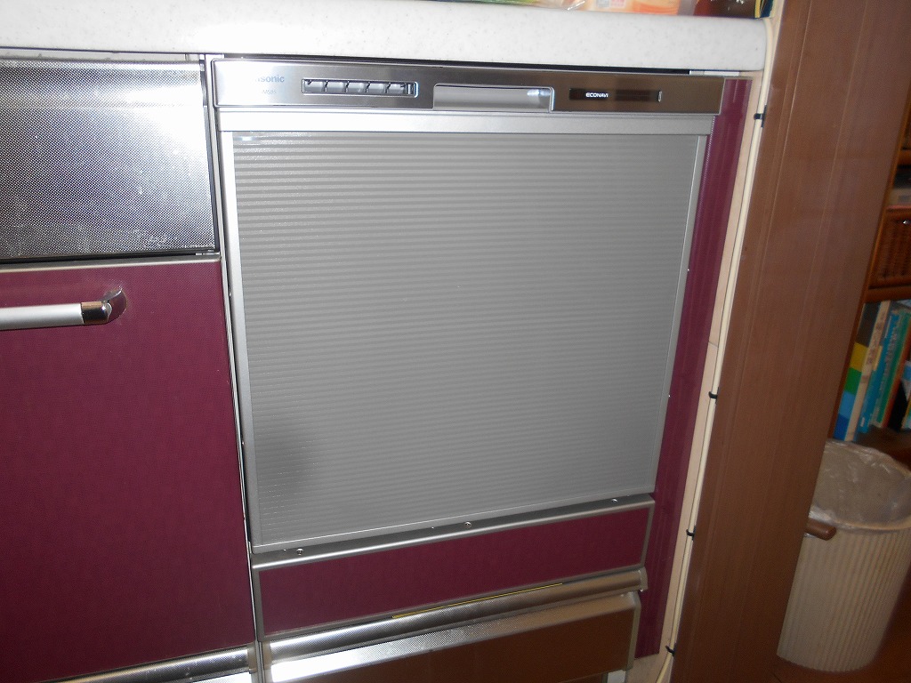 Panasonic製食器洗い乾燥機 NP-45MS8S