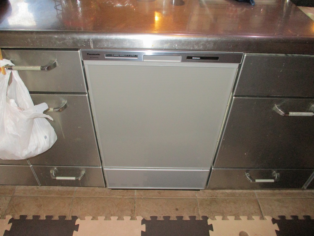 Panasonic製食器洗い乾燥機 NP-45MD8S