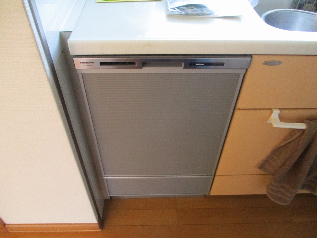 Panasonic製食器洗い乾燥機 NP-45MD8S