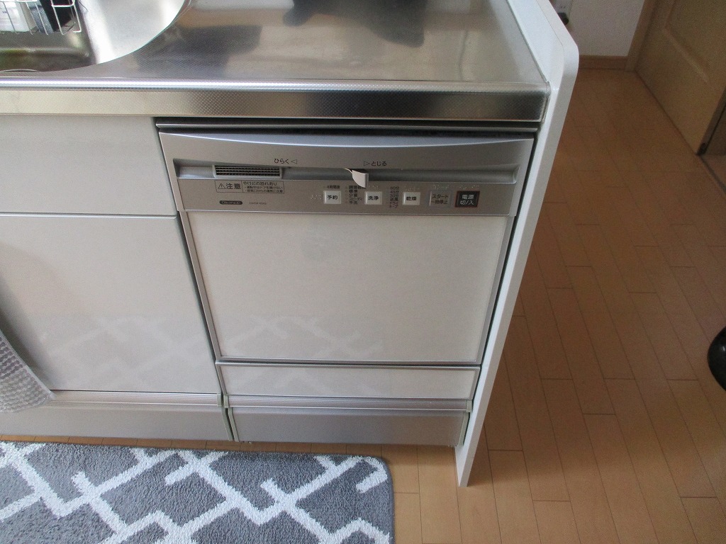 Panasonic製食器洗い乾燥機 NP-45MS8S