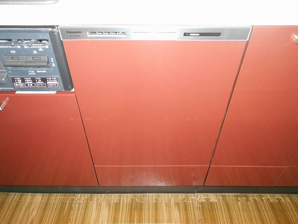 Panasonic製食器洗い乾燥機 NP-45MD8W