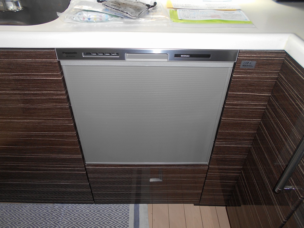 Panasonic製食器洗い乾燥機 NP-45MS8S