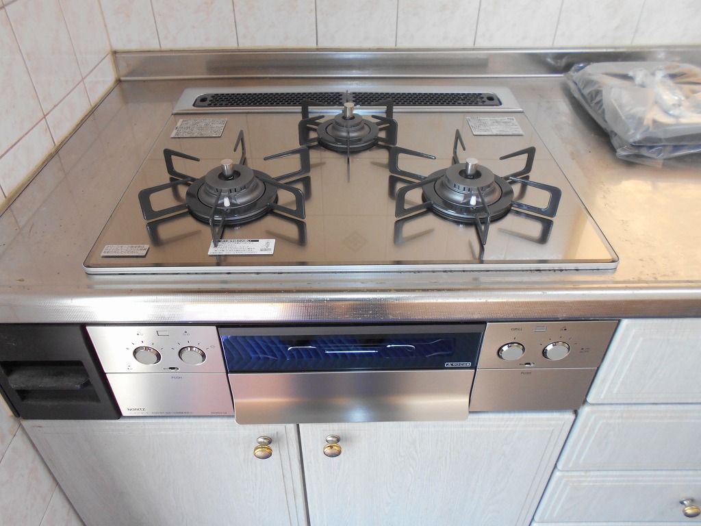 ノーリツ製ガスコンロ ピアット ワイドグリル　N3WS3PWASKSTEC(都市ガス)