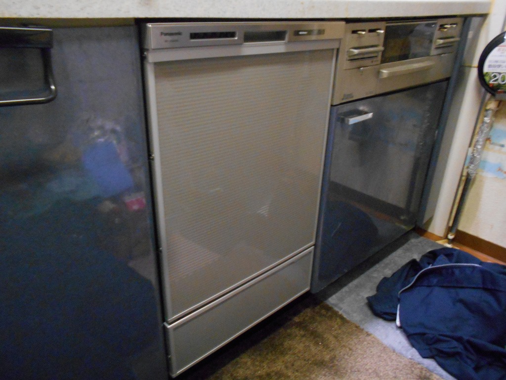 Panasonic製食器洗い乾燥機　NP-45MD8S