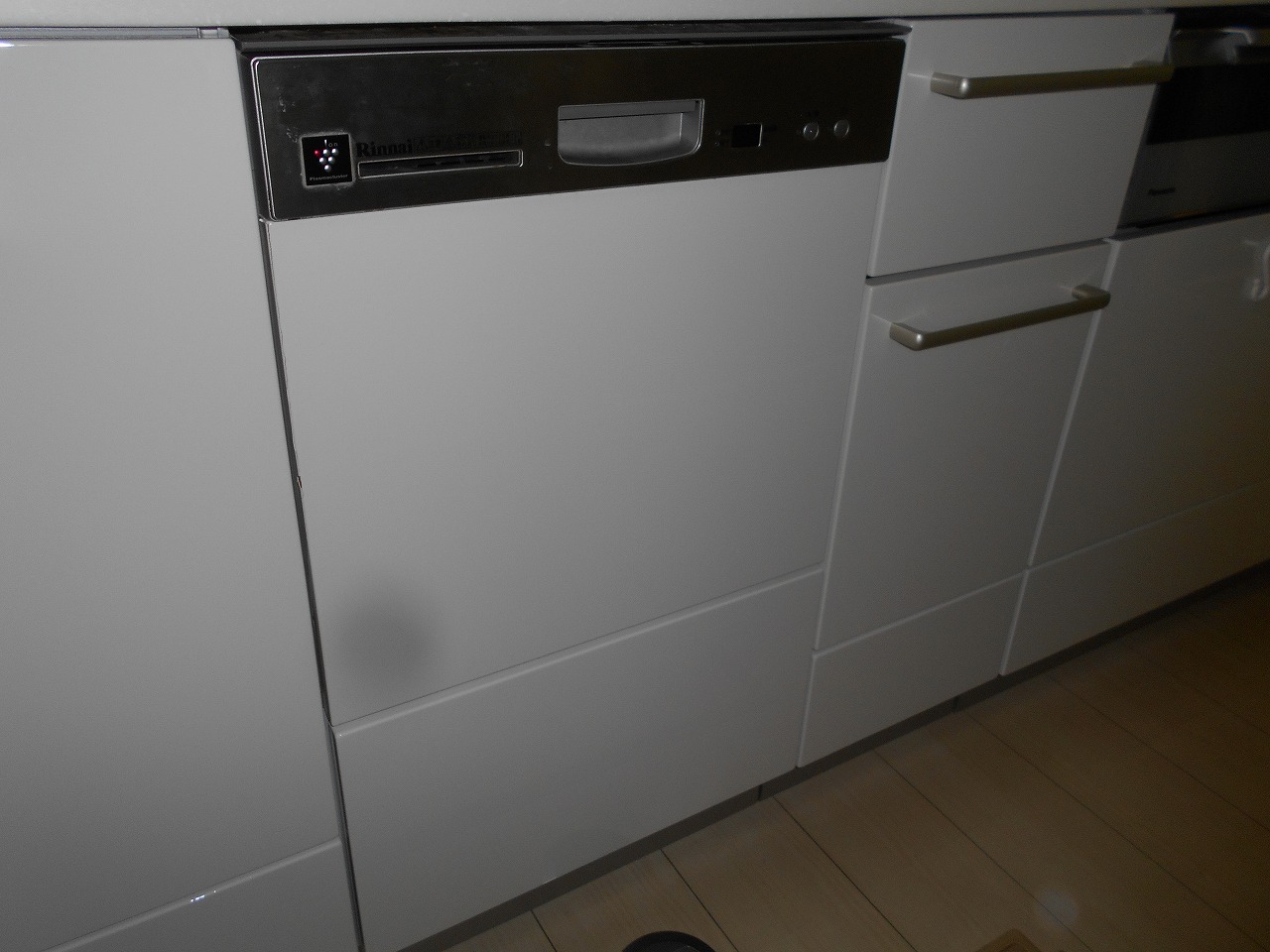 RKW-402GP−ST