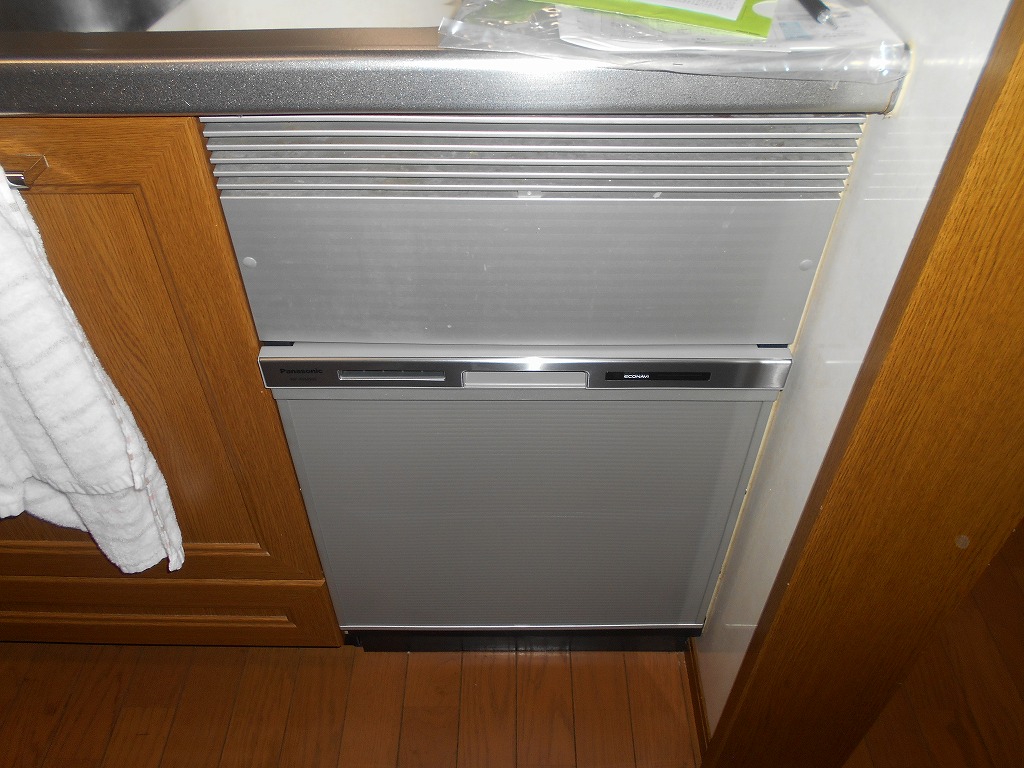 Panasonic製食器洗い乾燥機 NP-45MS9S