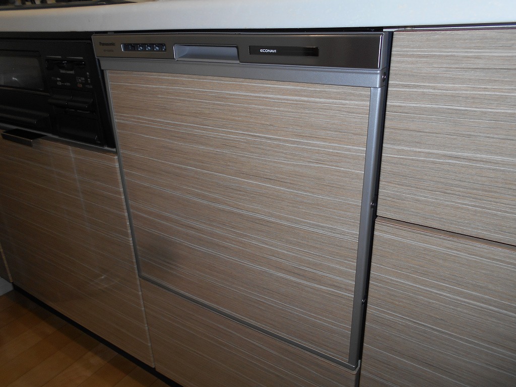 Panasonic製食器洗い乾燥機 NP-45MS9S