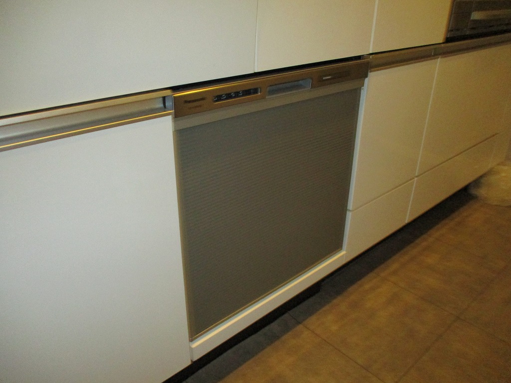 Panasonic製食器洗い乾燥機 NP-45MS9S