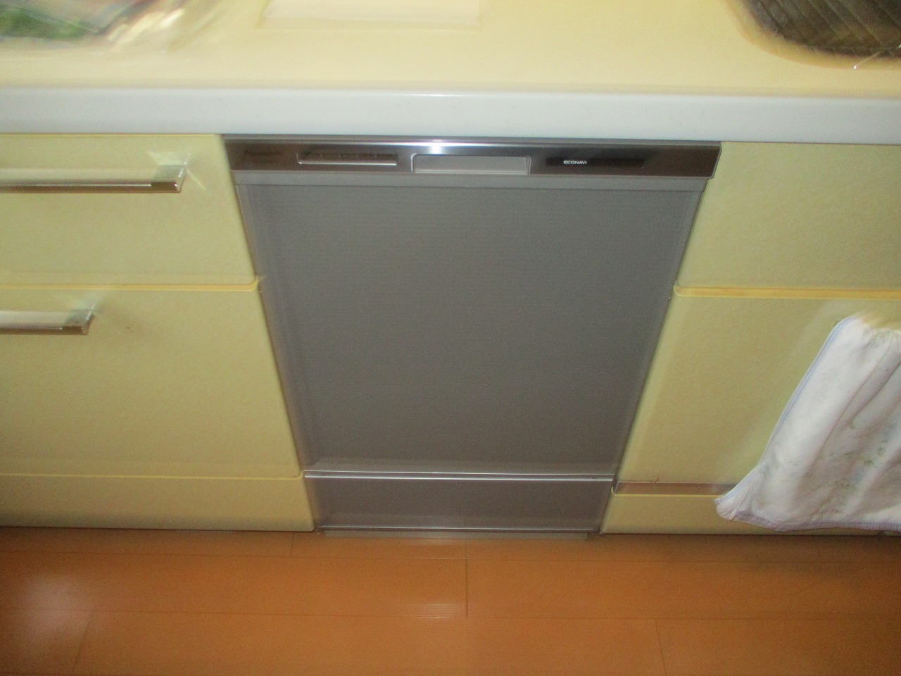Panasonic製食器洗い乾燥機 NP-45MD9S