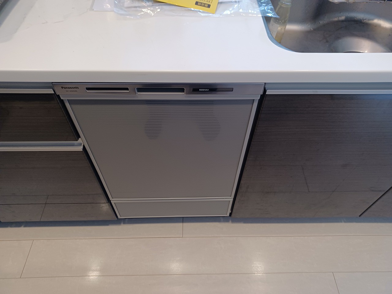 Panasonic製食器洗い乾燥機 NP-45MD9S