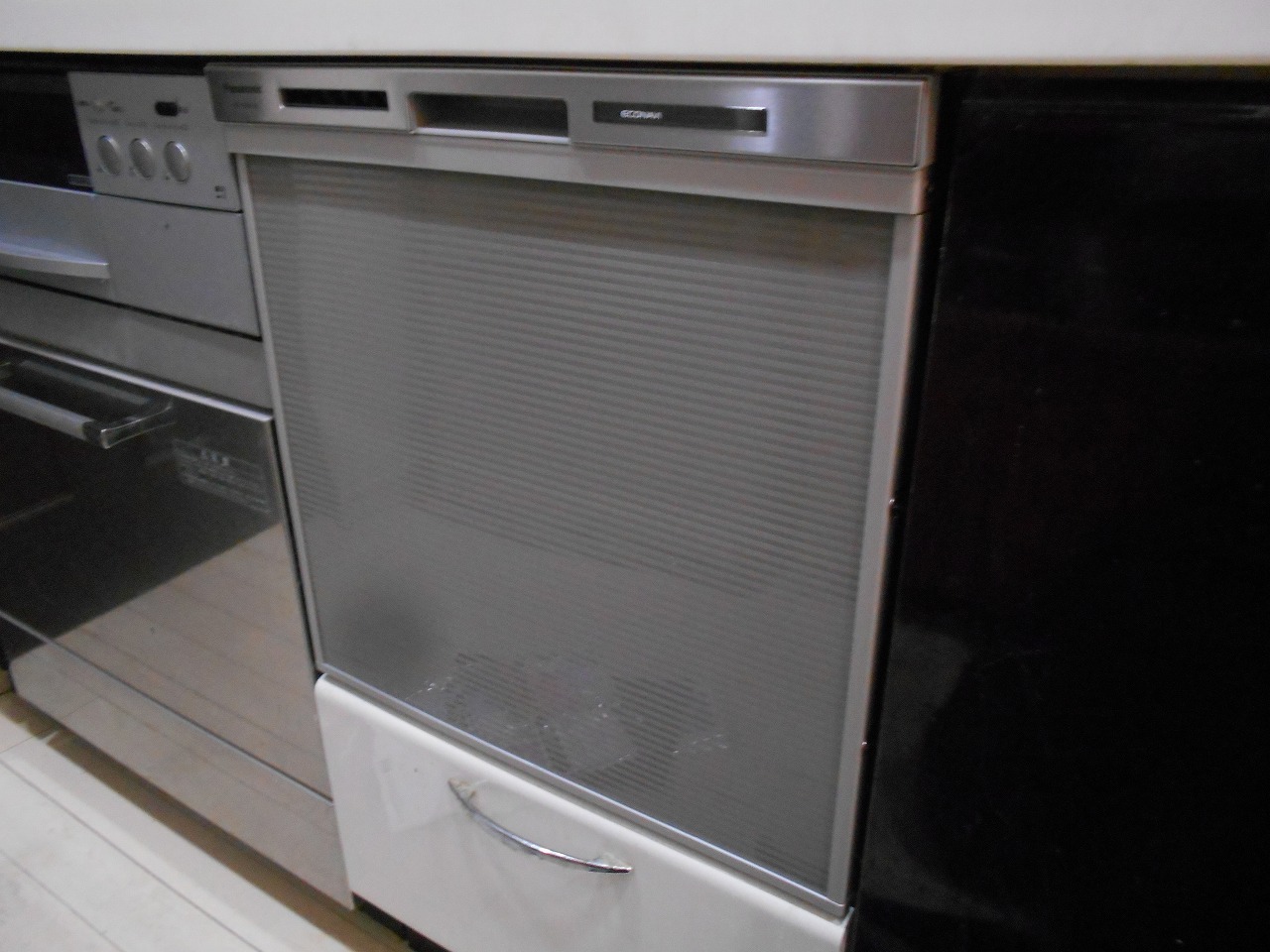 Panasonic製食器洗い乾燥機 NP-45MS9S