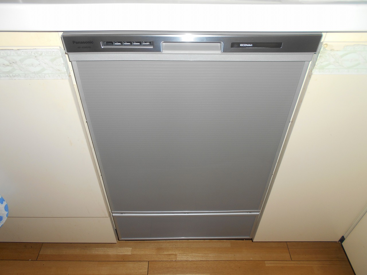 Panasonic製食器洗い乾燥機 NP-45MD9S