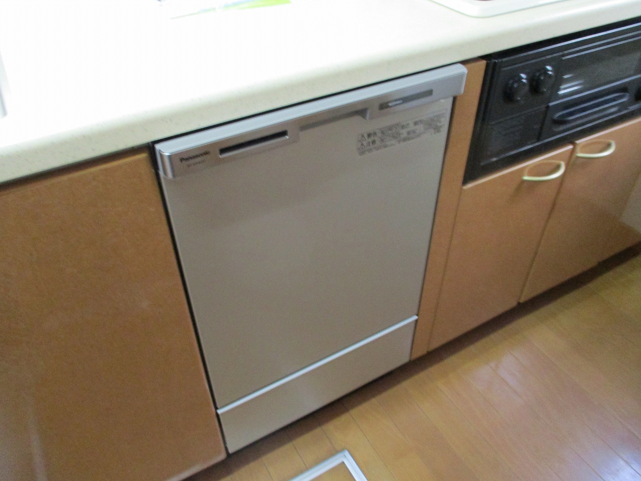 Panasonic製食器洗い乾燥機 NP-45MC6T