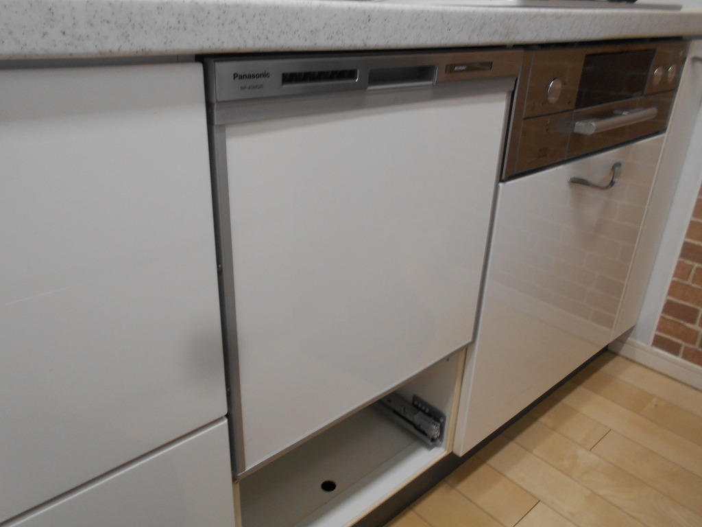Panasonic製食器洗い乾燥機 NP-45MS9S　