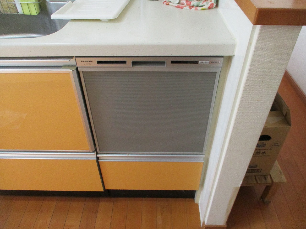 Panasonic製食器洗い乾燥機 NP-45VS9S