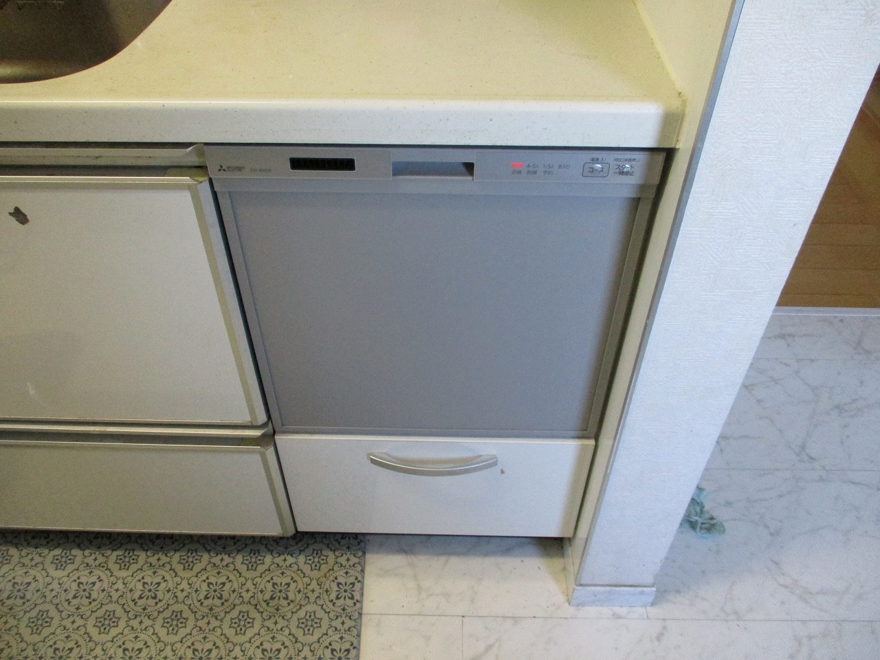 三菱製食器洗い乾燥機 EW-45R2S