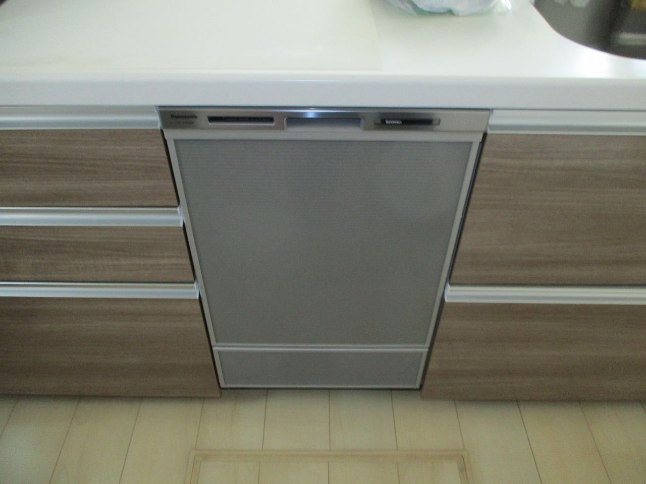 Panasonic製食器洗い乾燥機 NP-45MD9S