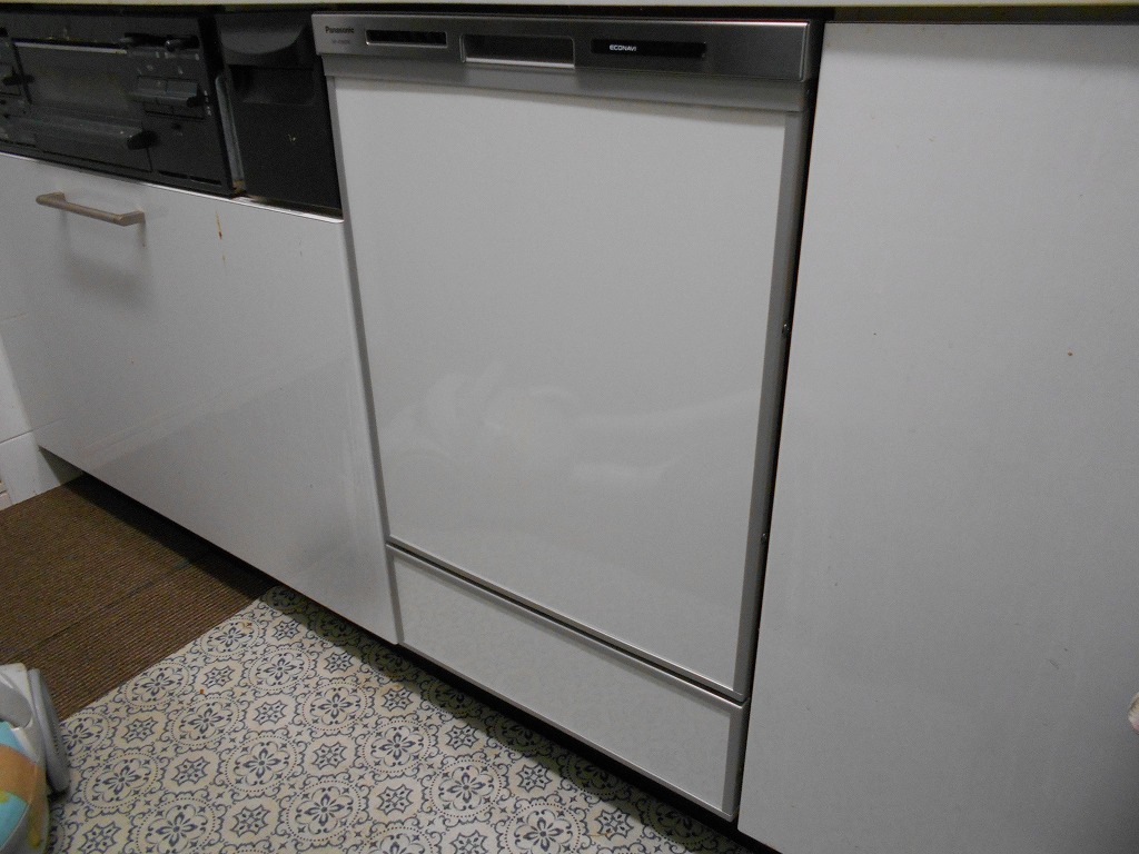 Panasonic製食器洗い乾燥機 NP-45MD9S