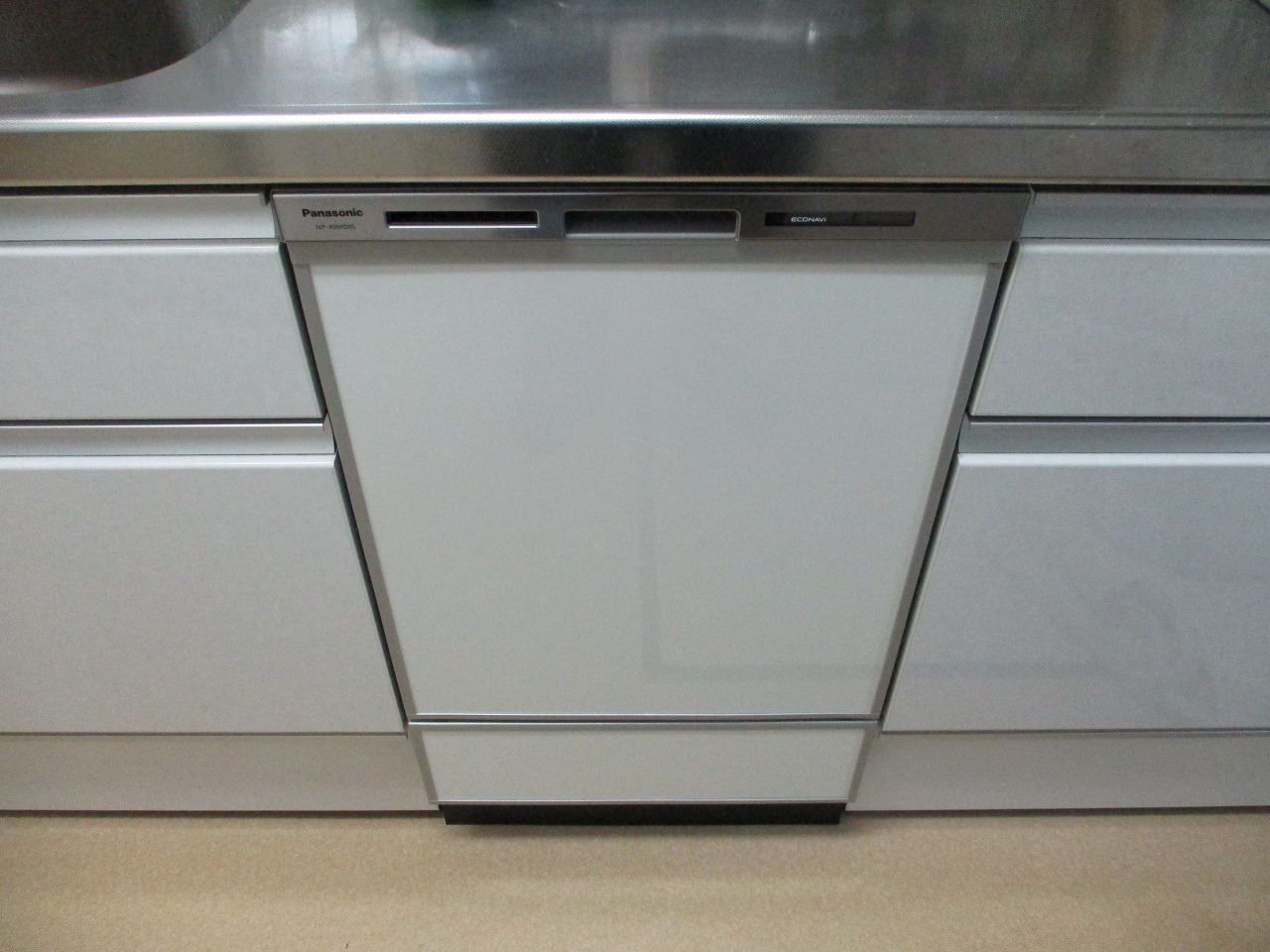 Panasonic製食器洗い乾燥機 NP-45MD9S
