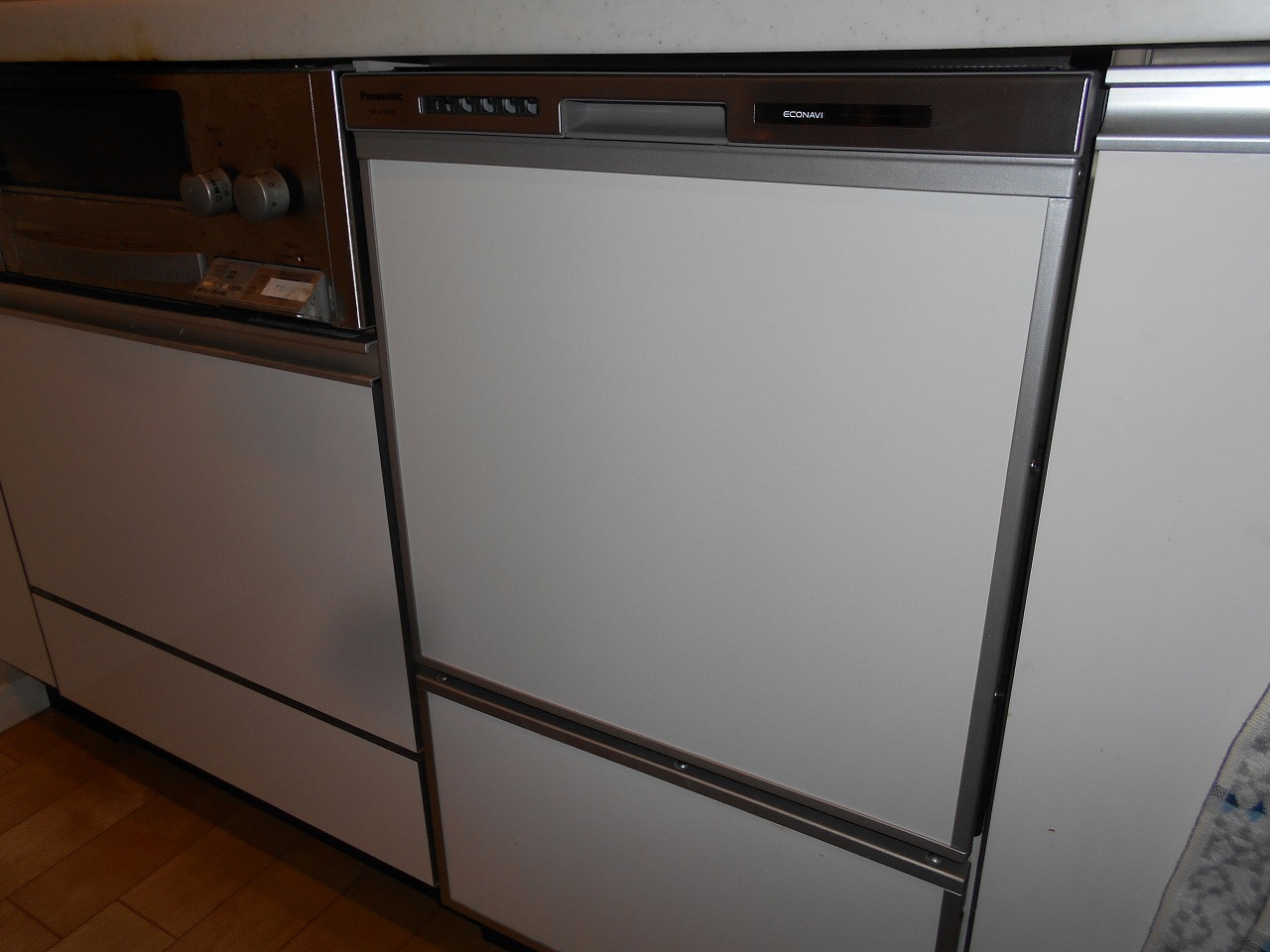 Panasonic製食器洗い乾燥機 NP-45MS9S