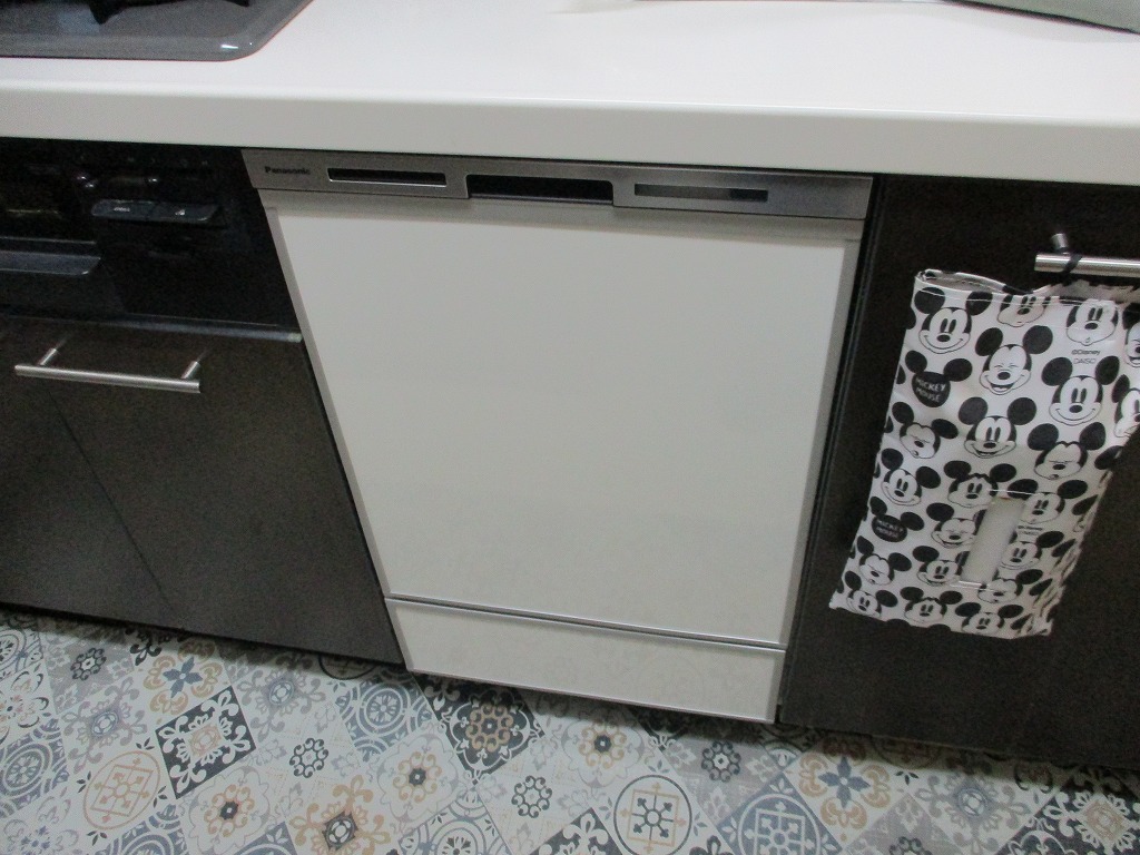 Panasonic製食器洗い乾燥機 NP-45MD9SP