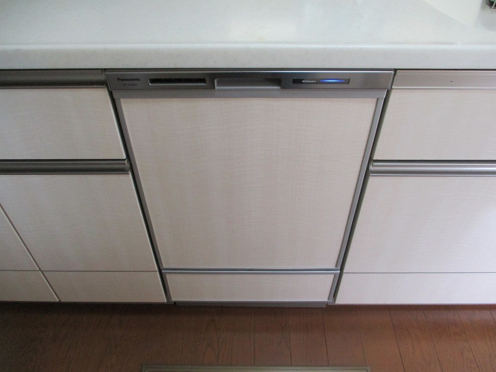 Panasonic製食器洗い乾燥機 NP-45MD9S