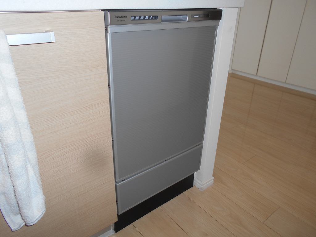 Panasonic製食器洗い乾燥機 NP-45MD9S