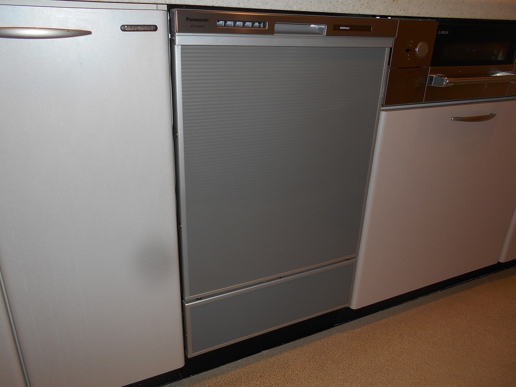 Panasonic製食器洗い乾燥機 NP-45MD9S