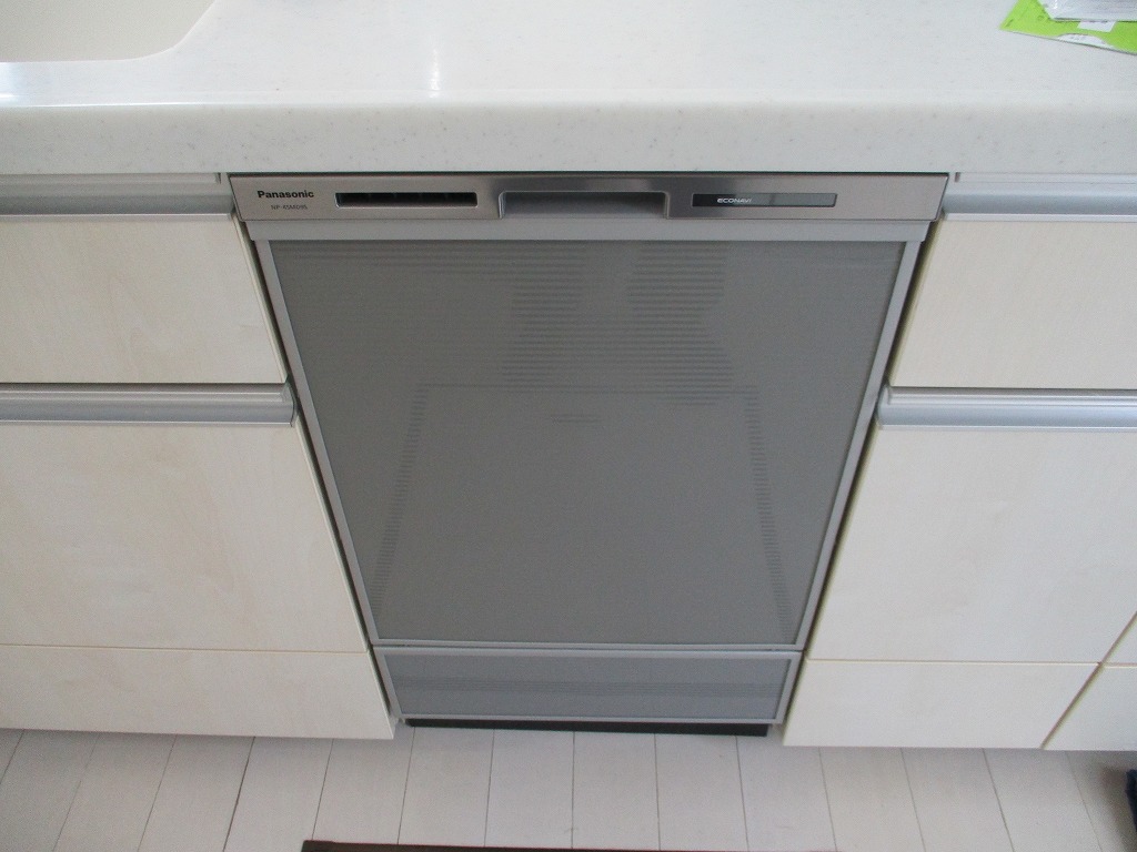 Panasonic製食器洗い乾燥機 NP-45MD9S
