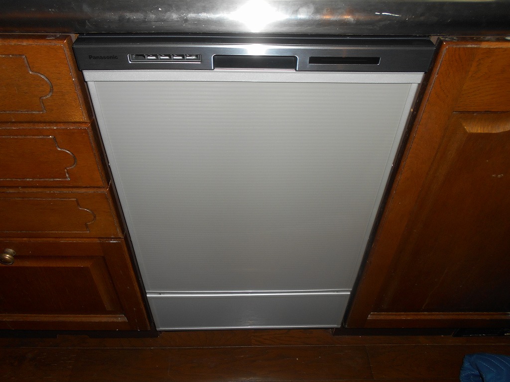 Panasonic製食器洗い乾燥機 NP-45MD9SP