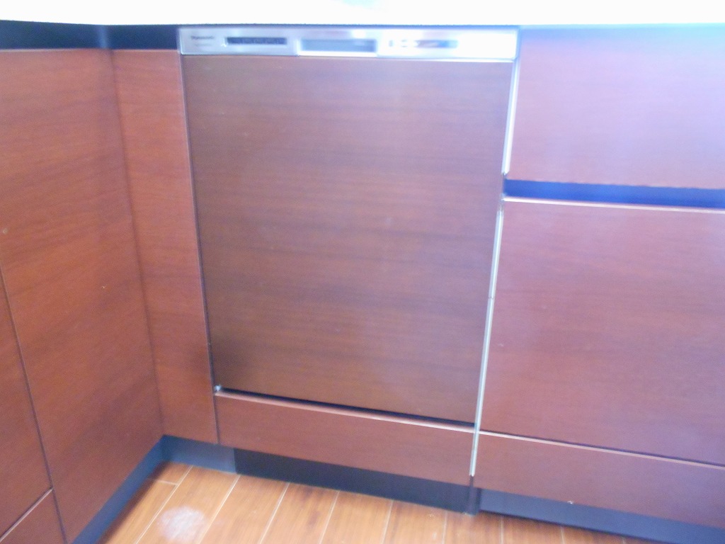 Panasonic製食器洗い乾燥機 NP-45MD9W