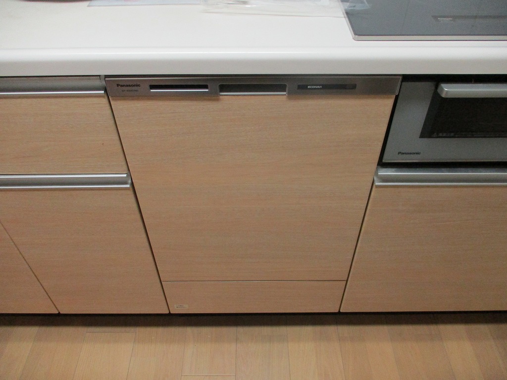 Panasonic製食器洗い乾燥機 NP-45MD9W