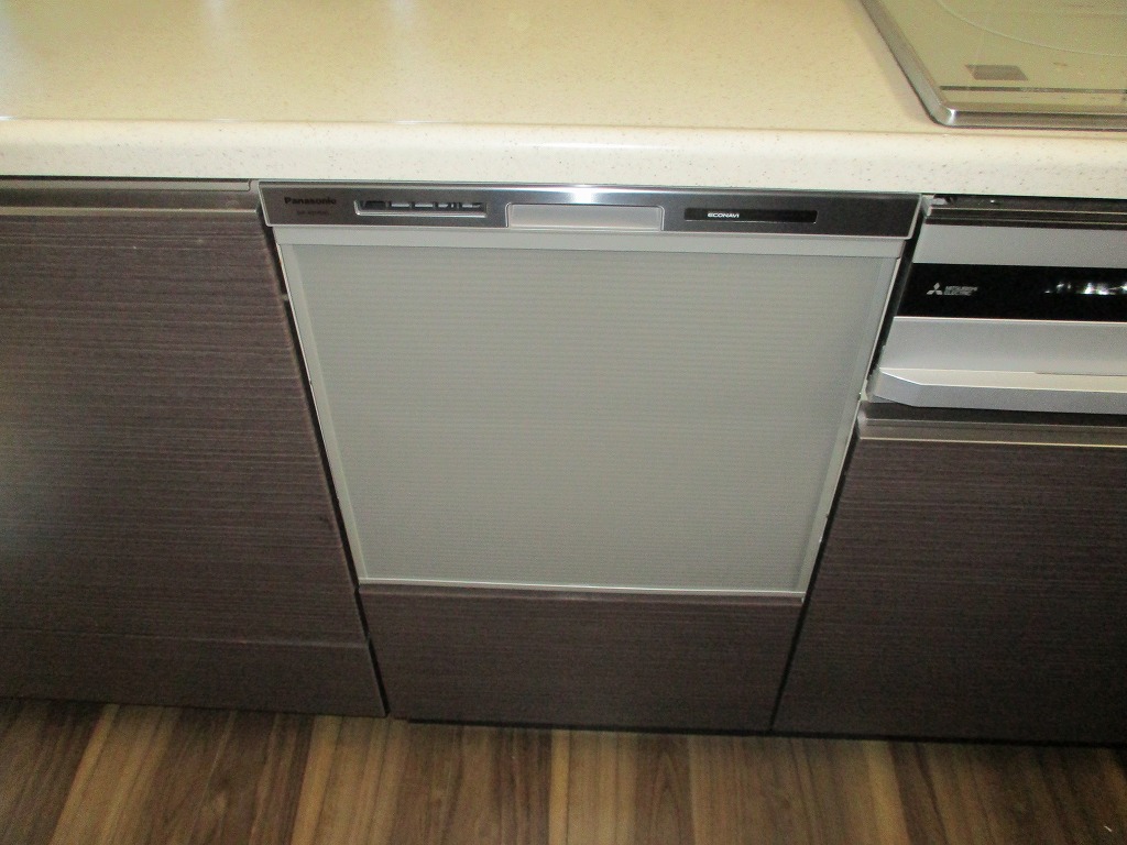 Panasonic製食器洗い乾燥機 NP-45MS9S