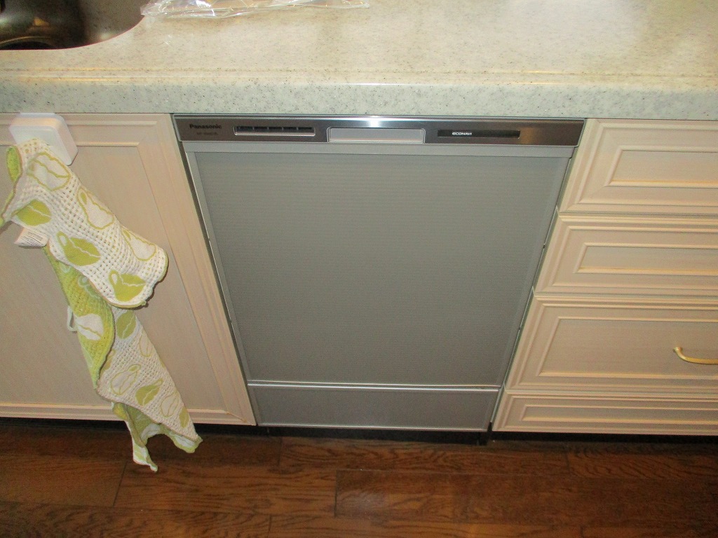 Panasonic製食器洗い乾燥機 NP-45MD9S
