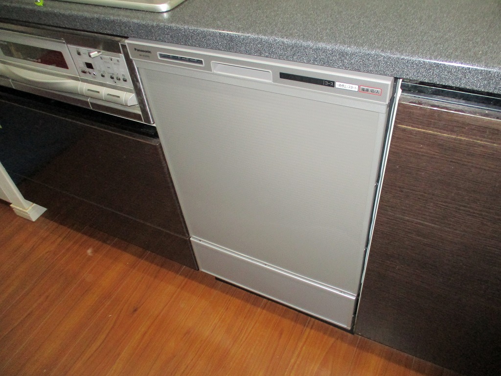 Panasonic製食器洗い乾燥機 NP-45VD9S